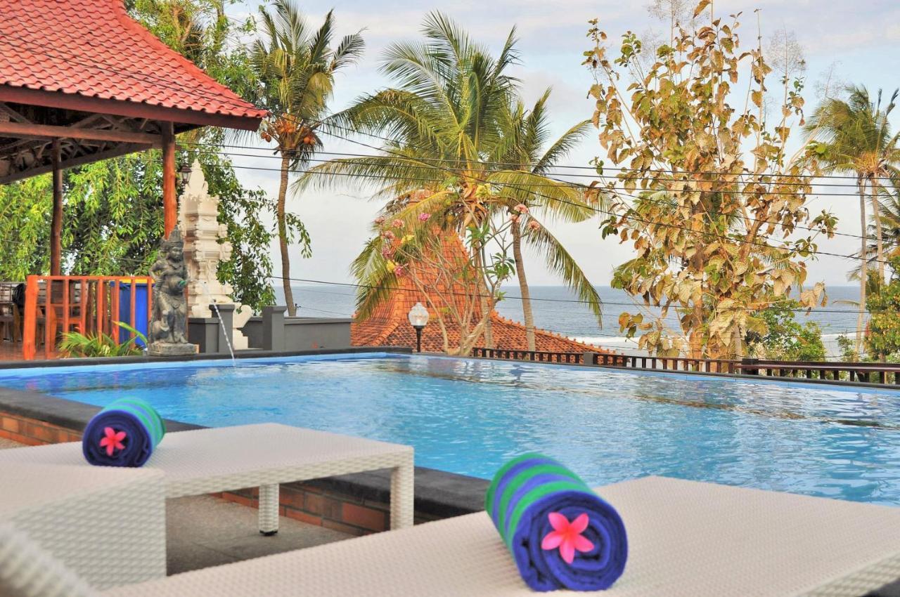 Surya Chandra Beach Bungalow Batununggul Eksteriør billede