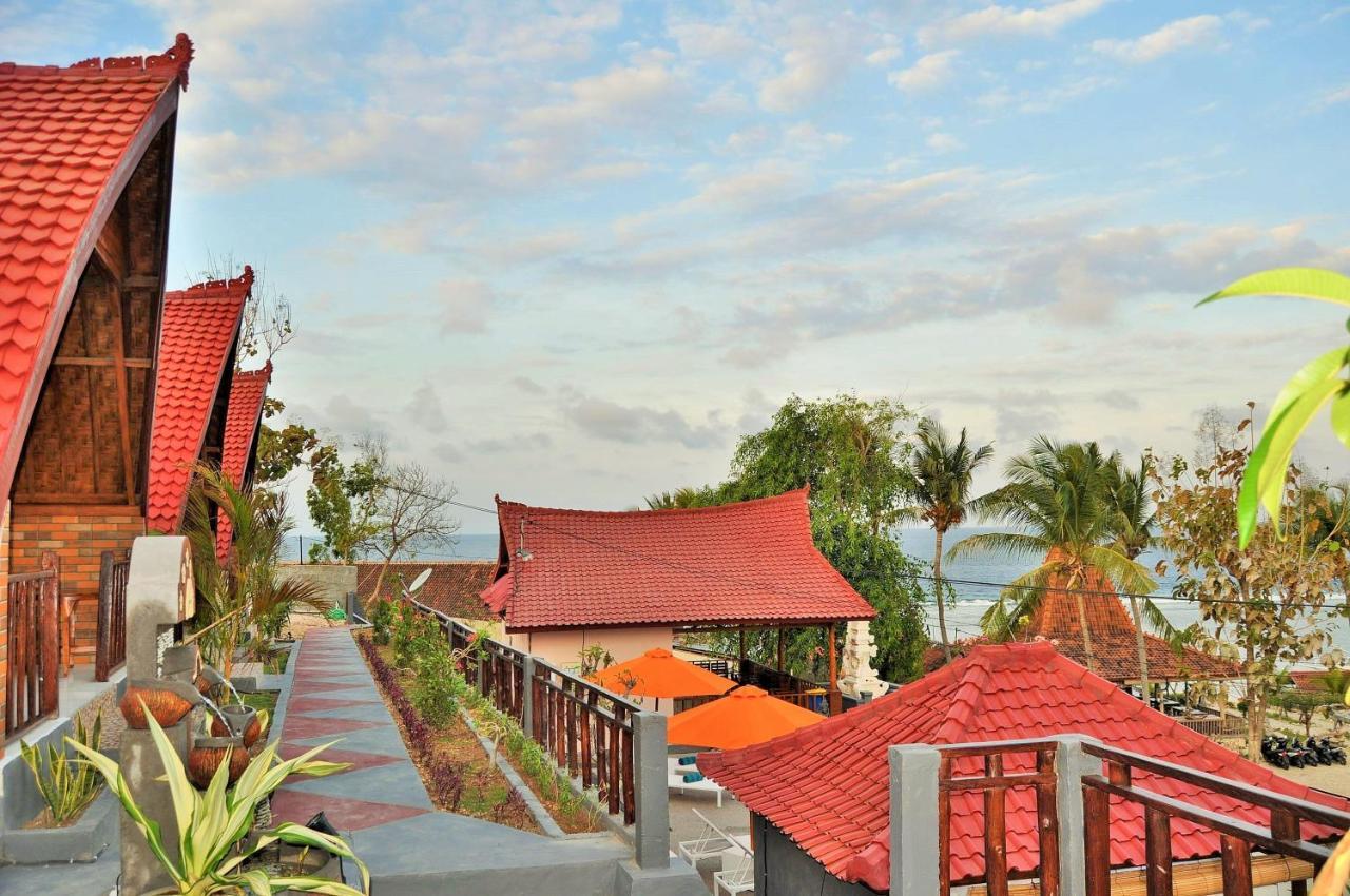 Surya Chandra Beach Bungalow Batununggul Eksteriør billede