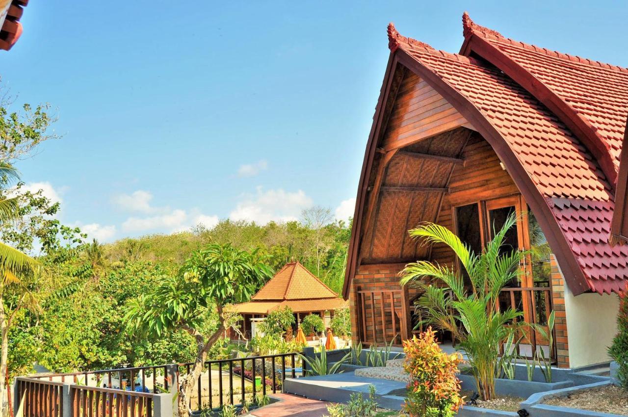 Surya Chandra Beach Bungalow Batununggul Eksteriør billede