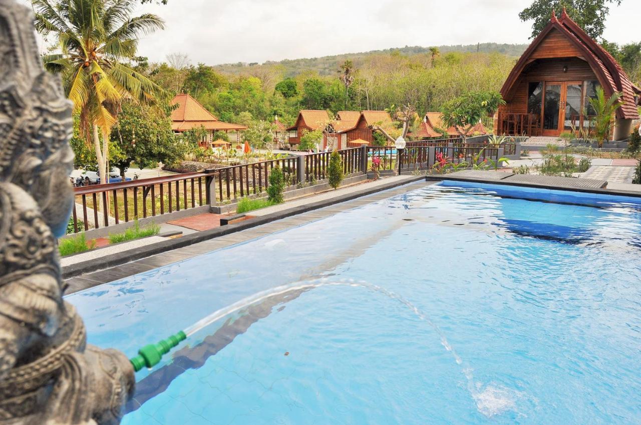 Surya Chandra Beach Bungalow Batununggul Eksteriør billede