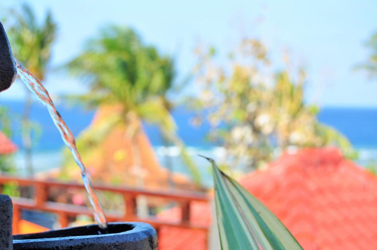 Surya Chandra Beach Bungalow Batununggul Eksteriør billede