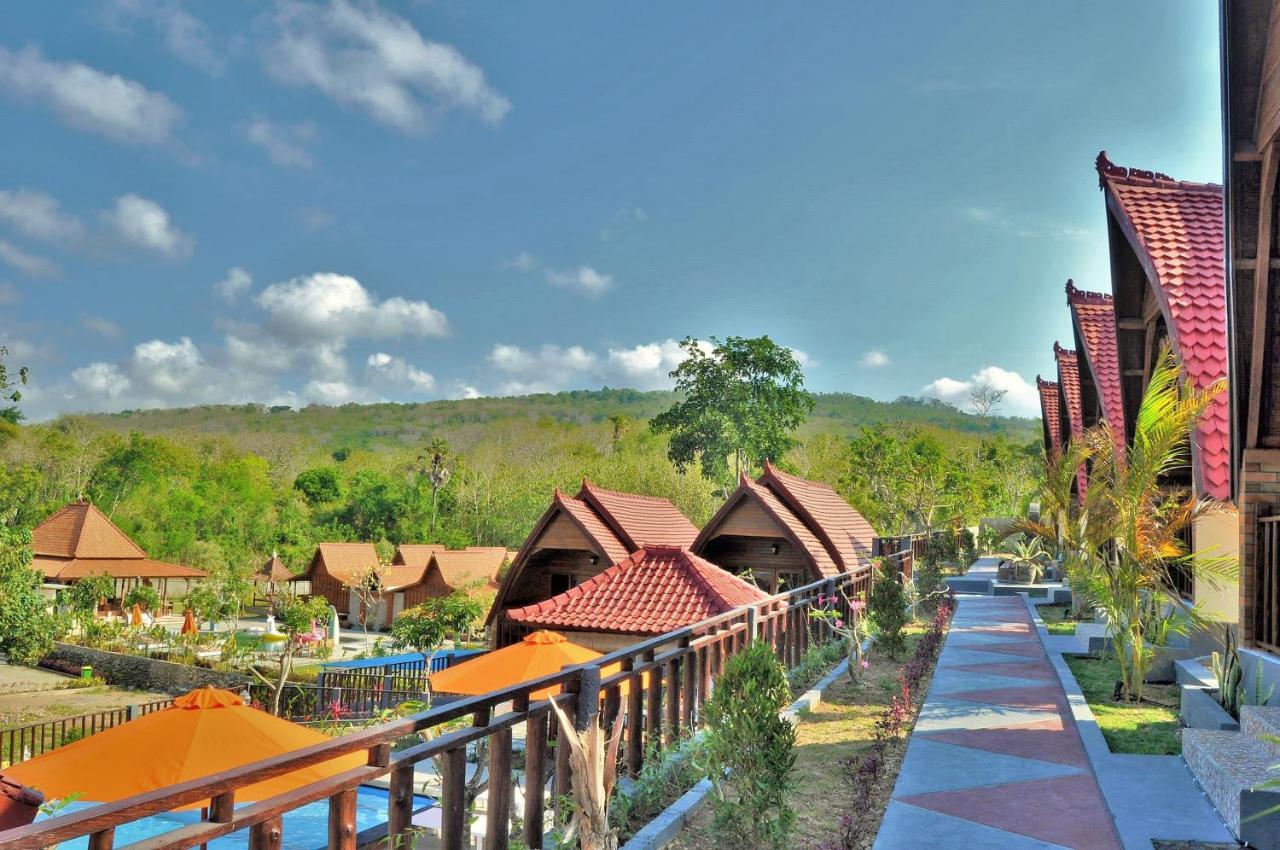 Surya Chandra Beach Bungalow Batununggul Eksteriør billede