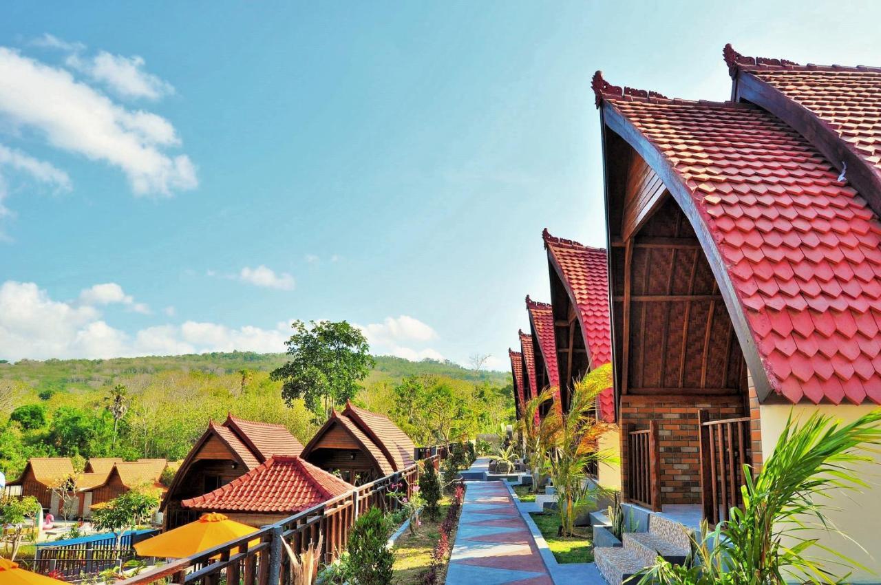 Surya Chandra Beach Bungalow Batununggul Eksteriør billede