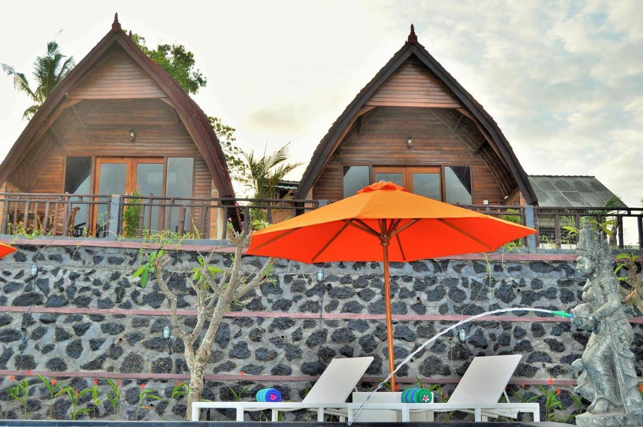 Surya Chandra Beach Bungalow Batununggul Eksteriør billede