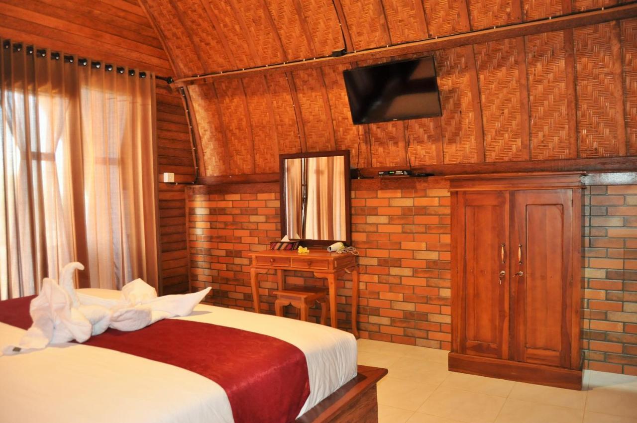 Surya Chandra Beach Bungalow Batununggul Eksteriør billede