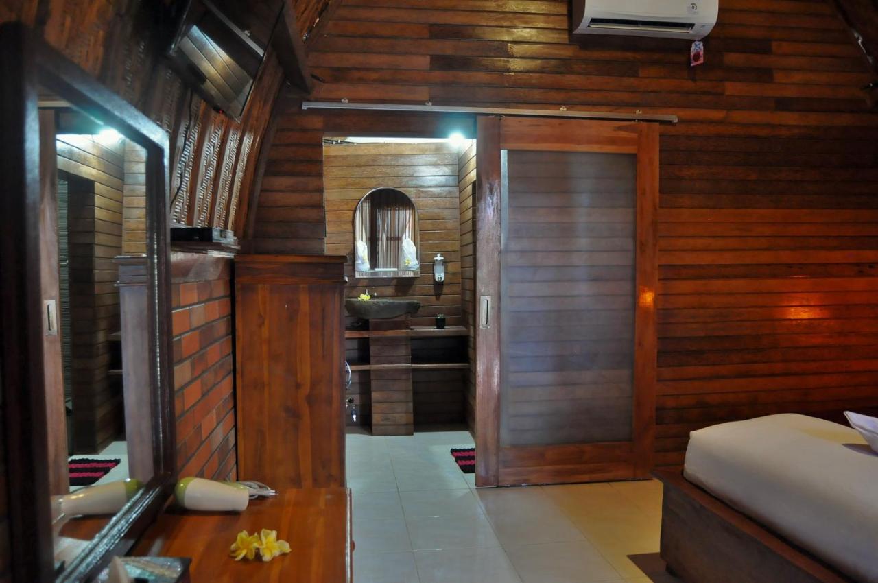 Surya Chandra Beach Bungalow Batununggul Eksteriør billede