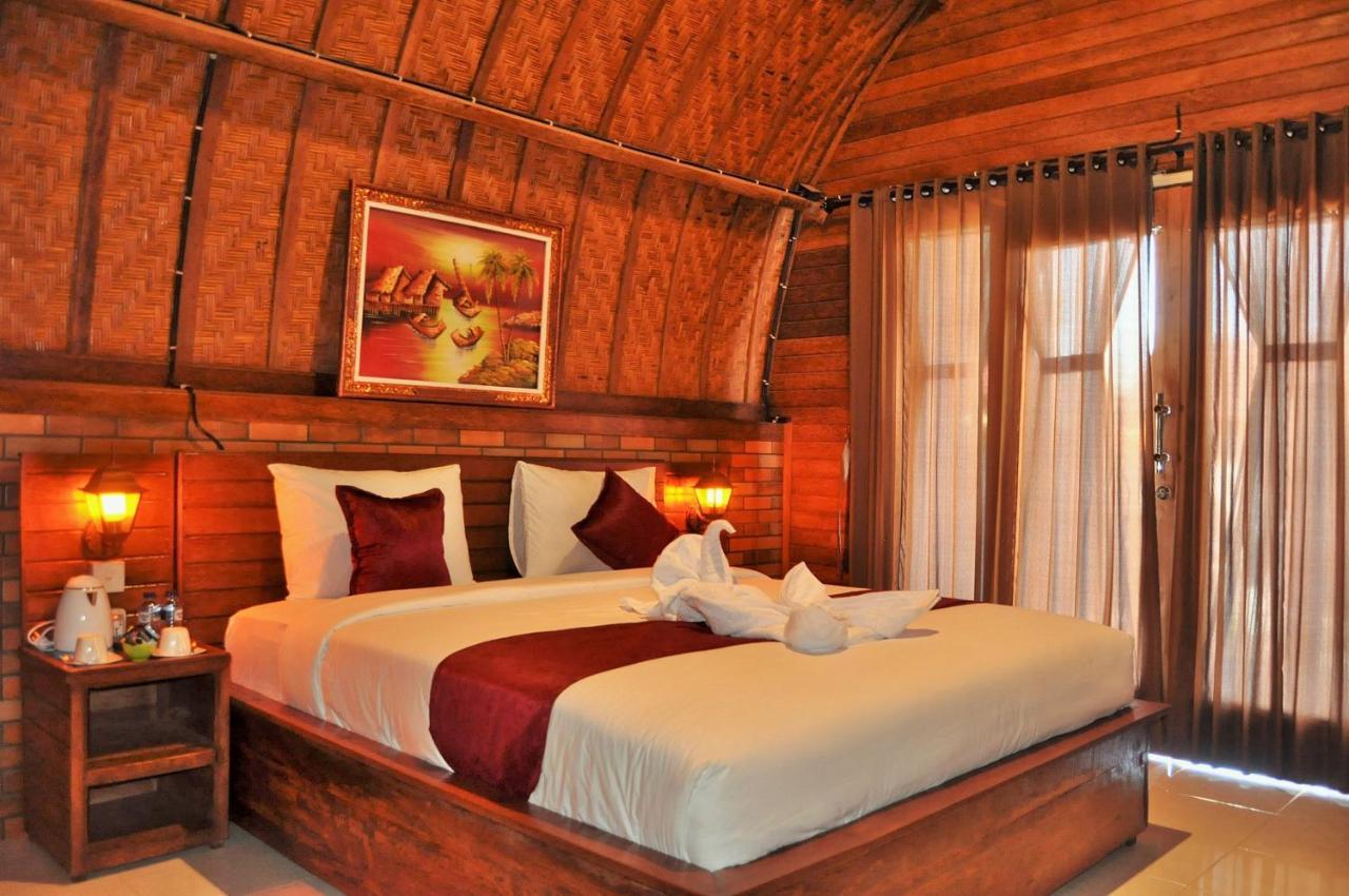 Surya Chandra Beach Bungalow Batununggul Eksteriør billede