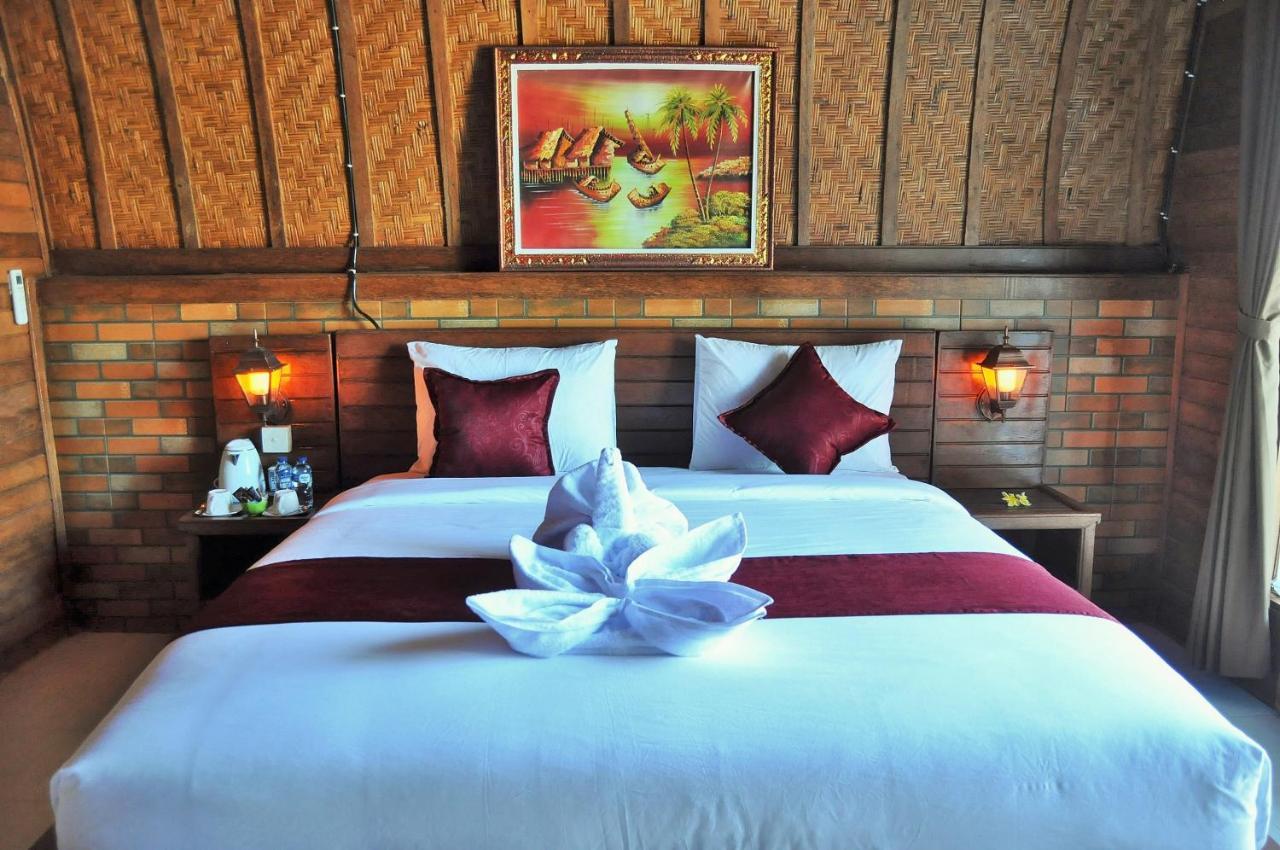Surya Chandra Beach Bungalow Batununggul Eksteriør billede