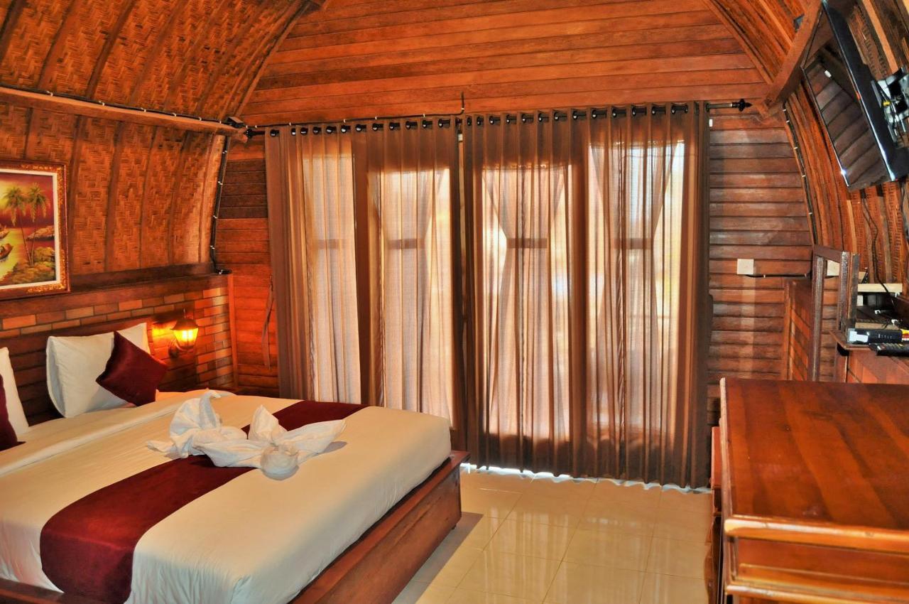 Surya Chandra Beach Bungalow Batununggul Eksteriør billede
