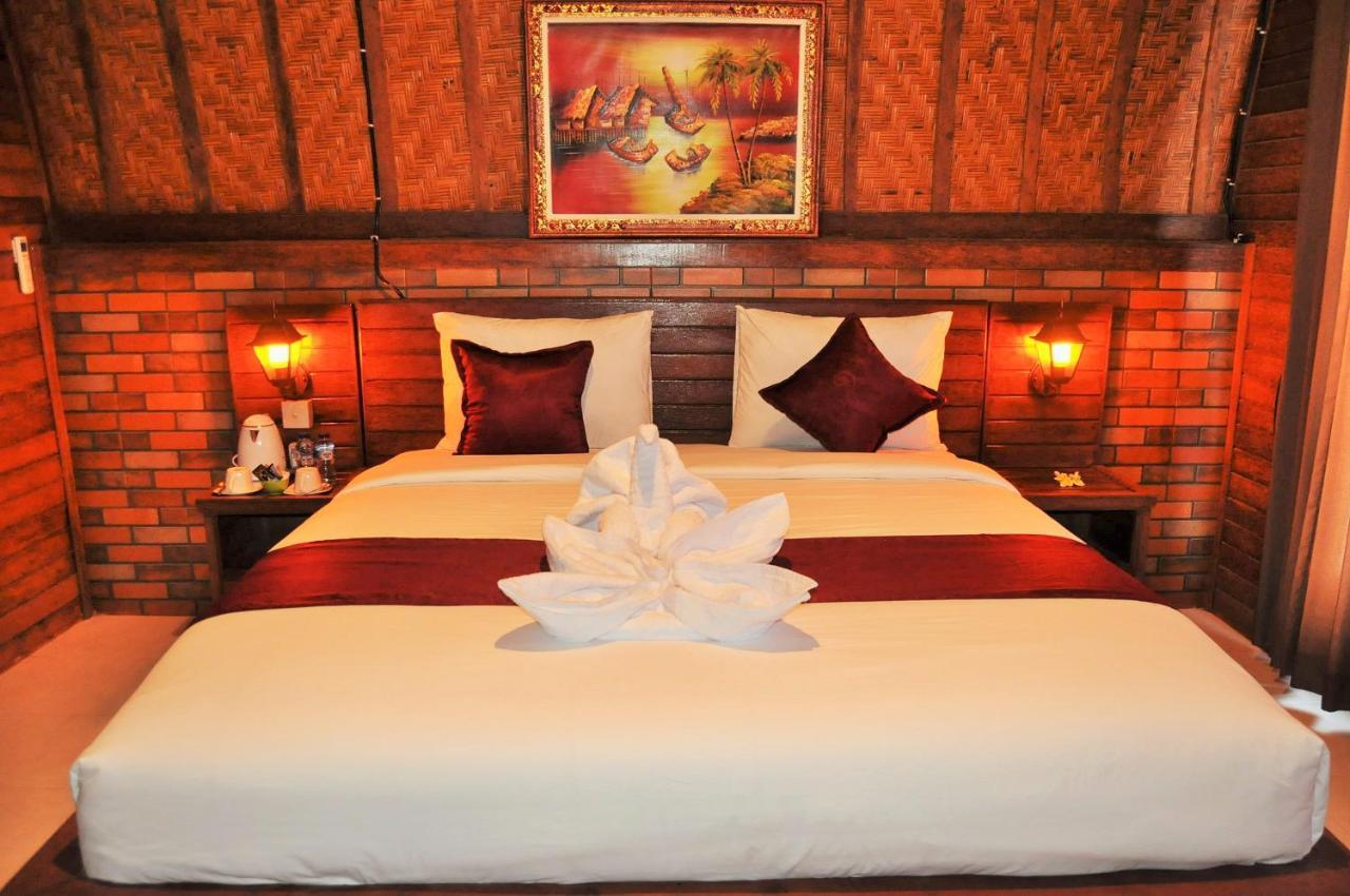 Surya Chandra Beach Bungalow Batununggul Eksteriør billede